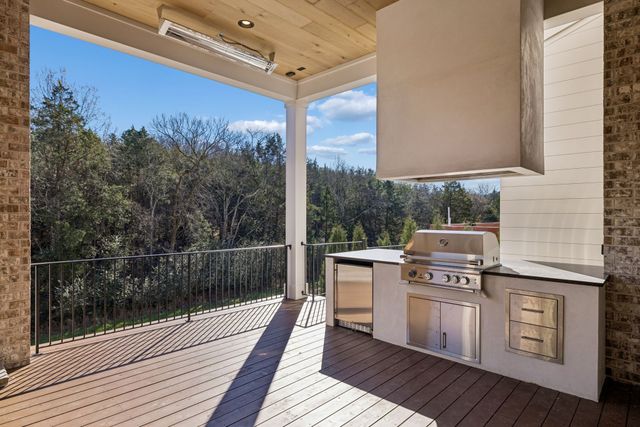 8392 Solstice Dr, College Grove, TN 37046