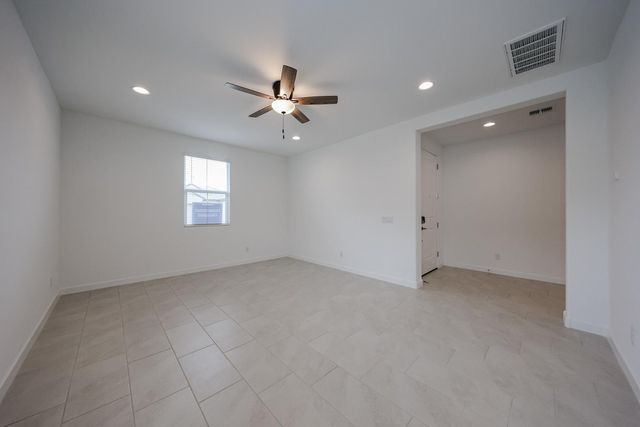 7814 W Hide Trail, Peoria, AZ 85383