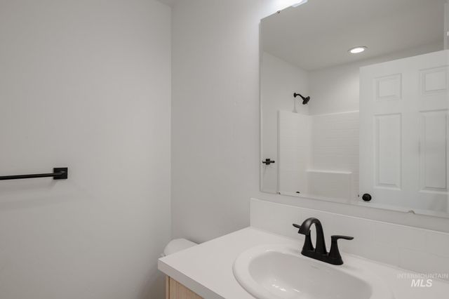 7349 S Bungalow Ave, Meridian, ID 83642