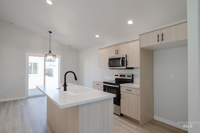 7349 S Bungalow Ave, Meridian, ID 83642