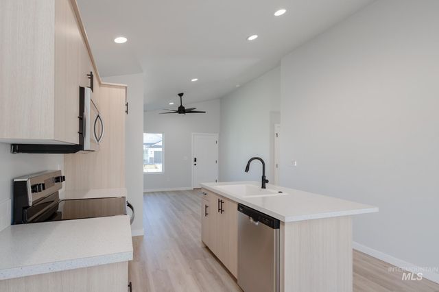 7349 S Bungalow Ave, Meridian, ID 83642