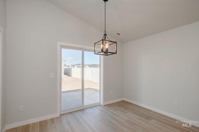 7349 S Bungalow Ave, Meridian, ID 83642