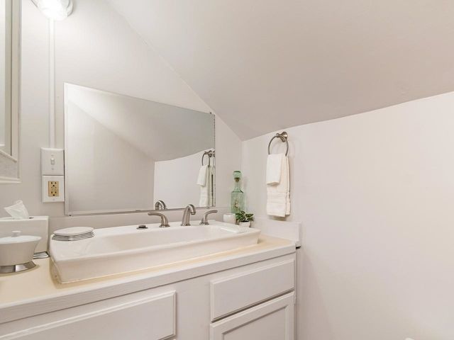 394-396 Beane Road, Huntington, VT 05462