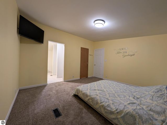 6930 E Willard Road, Vestaburg, MI 48891