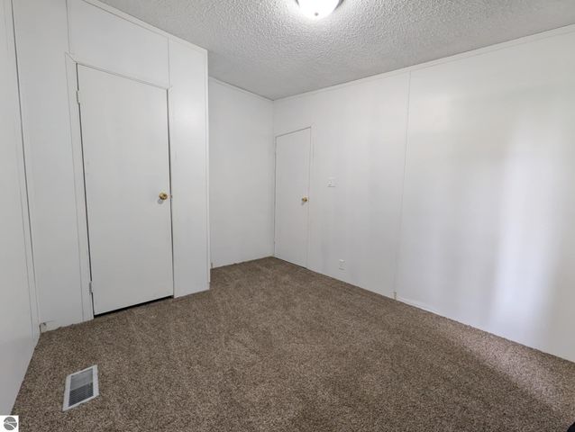 6930 E Willard Road, Vestaburg, MI 48891