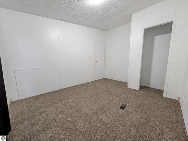 6930 E Willard Road, Vestaburg, MI 48891