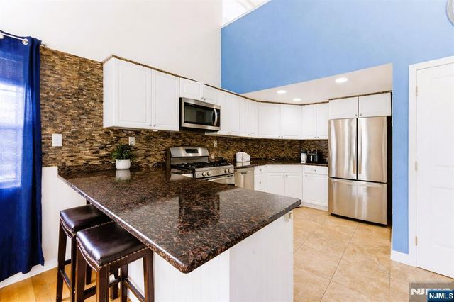 30 Mountain Avenue 9B (8), Paterson, NJ 07501