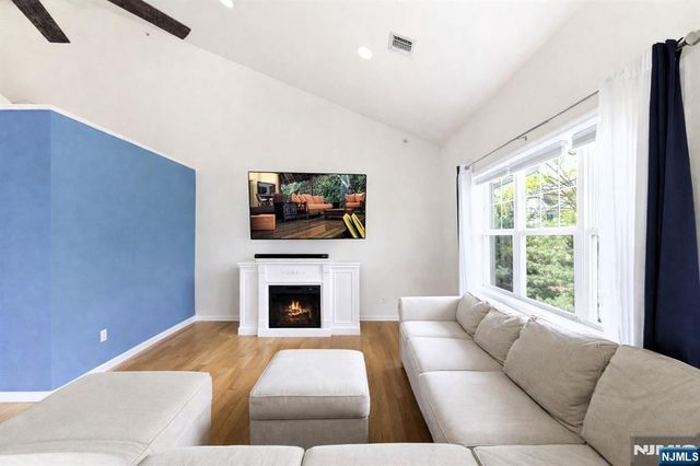 30 Mountain Avenue 9B (8), Paterson, NJ 07501