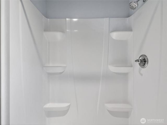 310 Washington Avenue N, Long Beach, WA 98631