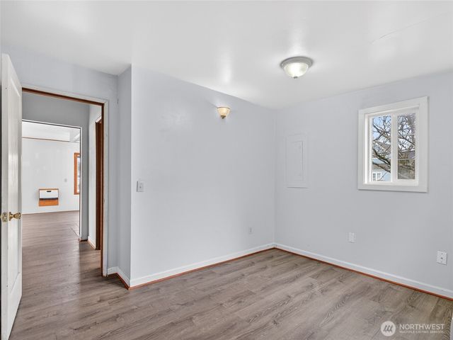 310 Washington Avenue N, Long Beach, WA 98631