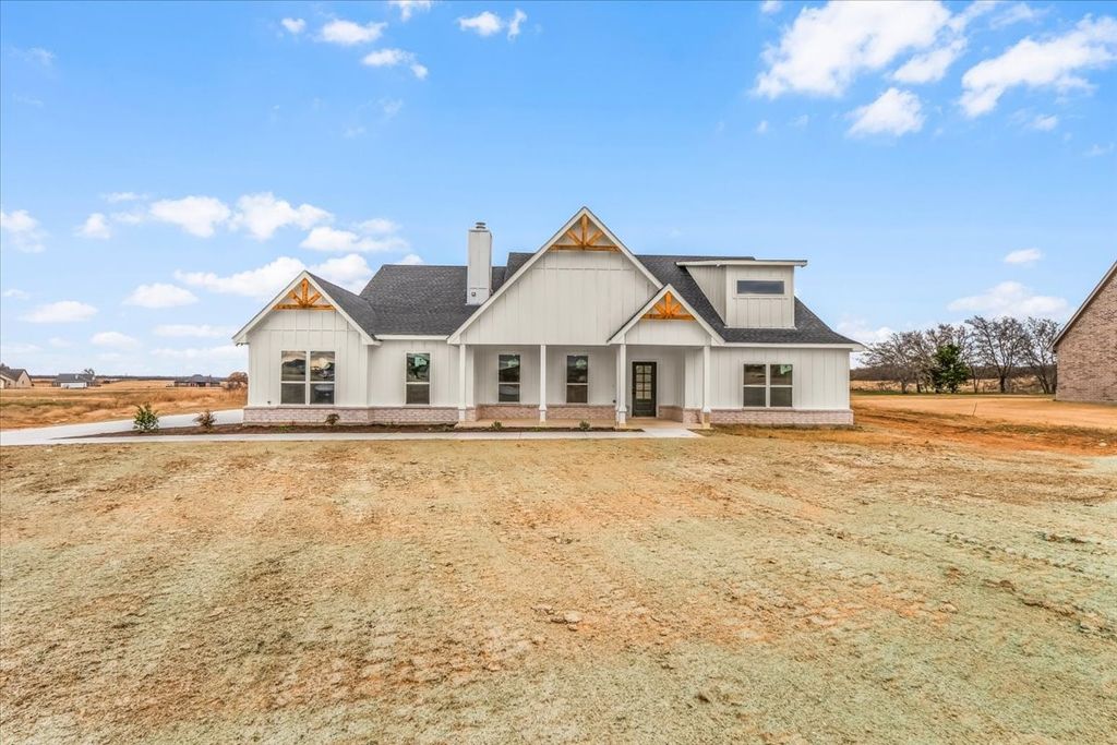 173 Lonicera Lane, Paradise, TX 76073