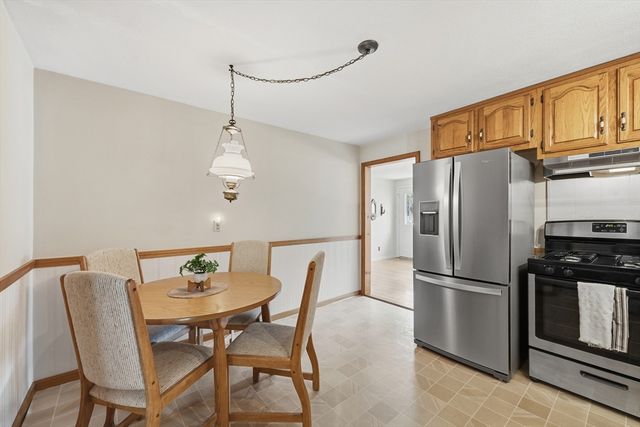 20 Freeman Rd, Chelmsford, MA 01824
