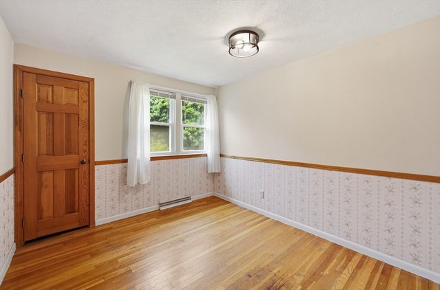 20 Freeman Rd, Chelmsford, MA 01824