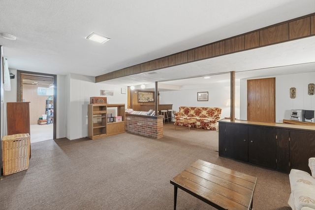 20 Freeman Rd, Chelmsford, MA 01824