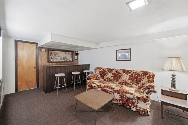 20 Freeman Rd, Chelmsford, MA 01824