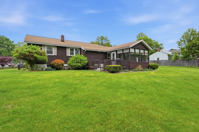 20 Freeman Rd, Chelmsford, MA 01824