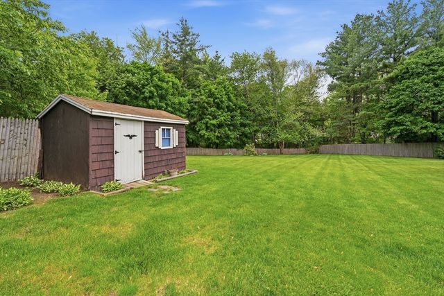 20 Freeman Rd, Chelmsford, MA 01824