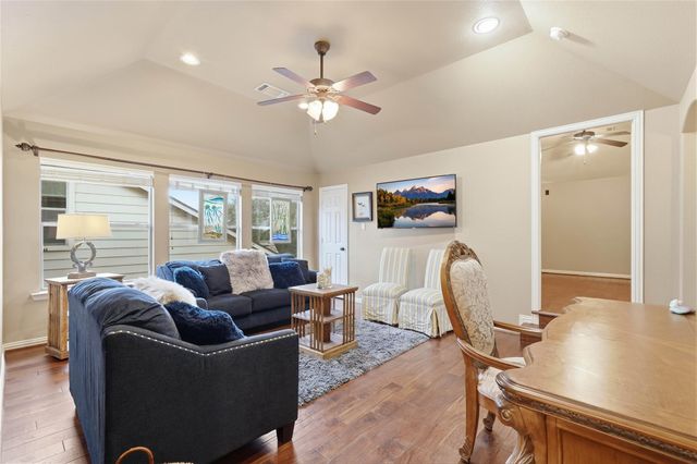 206 N Vershire Circle, The Woodlands, TX 77354