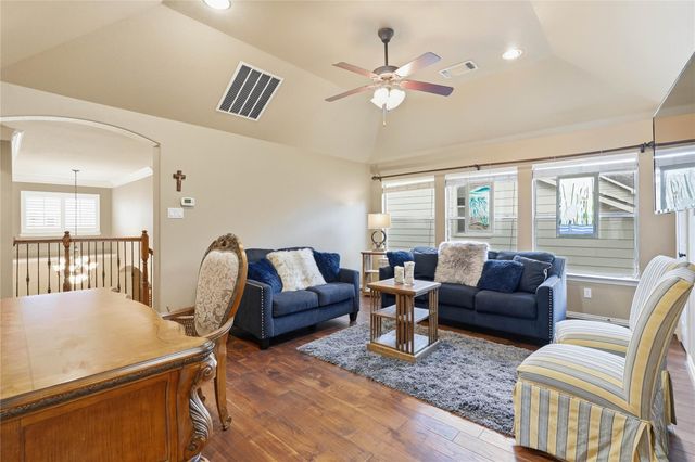 206 N Vershire Circle, The Woodlands, TX 77354