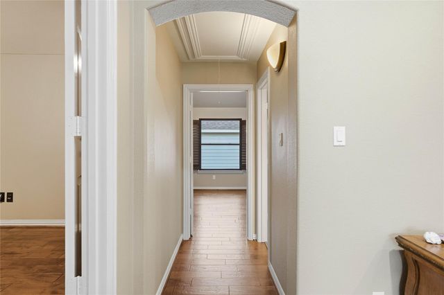 206 N Vershire Circle, The Woodlands, TX 77354