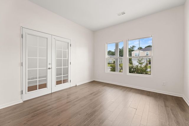 504 Spanish Wells Road, Summerville, SC 29486