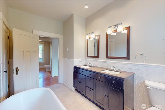 550 Ballentine Street, Raymond, WA 98577