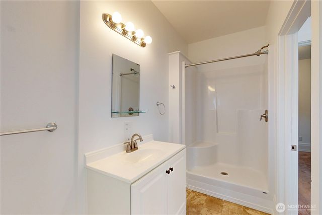 550 Ballentine Street, Raymond, WA 98577