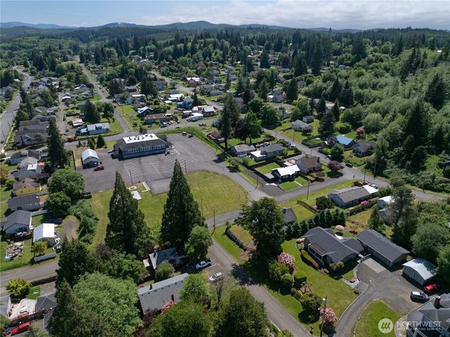 550 Ballentine Street, Raymond, WA 98577