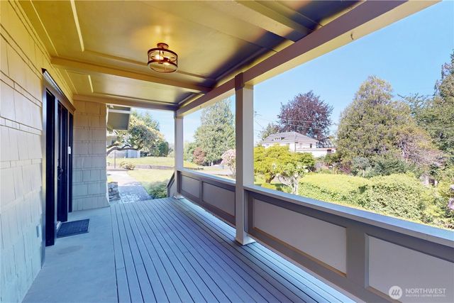 550 Ballentine Street, Raymond, WA 98577