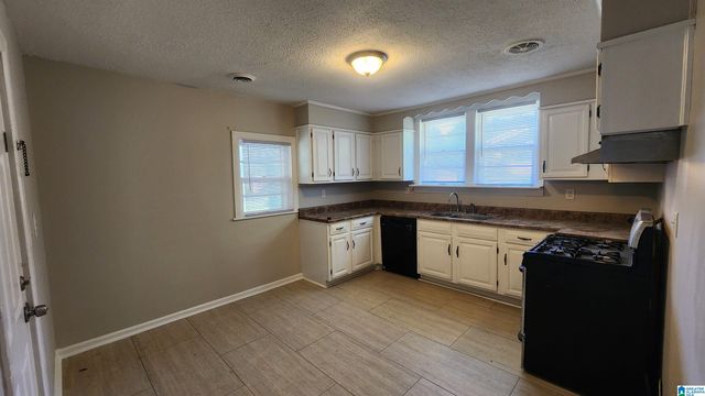 129 FOUST AVENUE, Hueytown, AL 35023