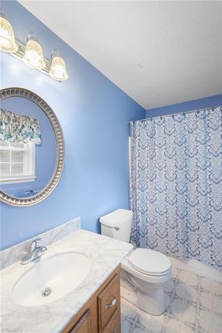 1809 Pope Lane, Kernersville, NC 27284