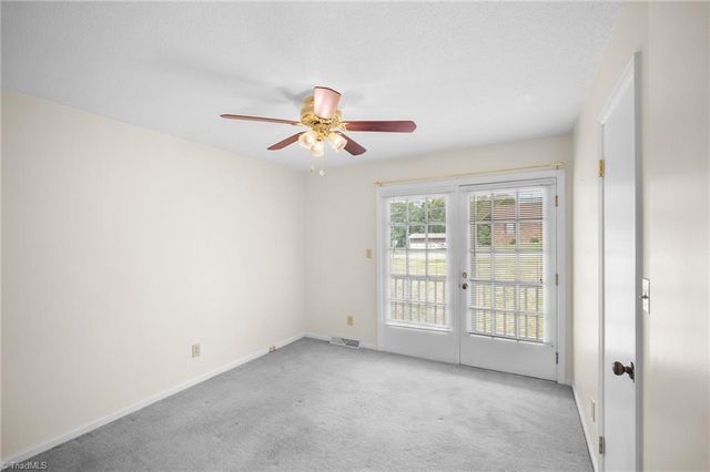 1809 Pope Lane, Kernersville, NC 27284