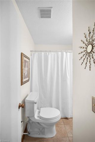1809 Pope Lane, Kernersville, NC 27284