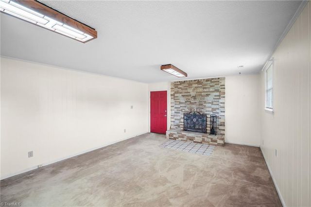 1809 Pope Lane, Kernersville, NC 27284