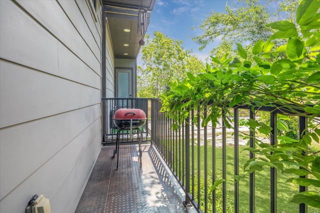 5121 Elysian Street, Houston, TX 77009