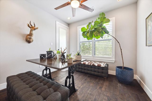 5121 Elysian Street, Houston, TX 77009