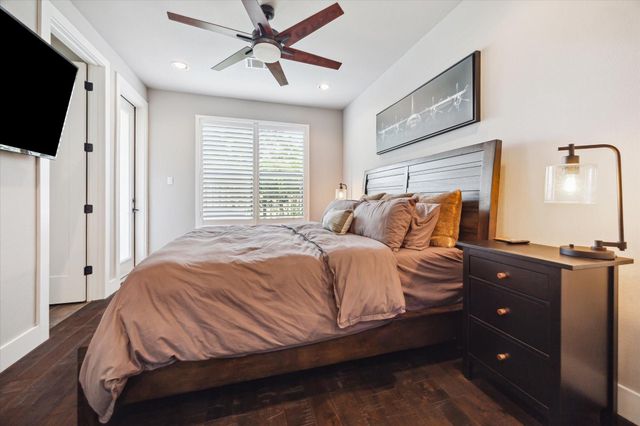 5121 Elysian Street, Houston, TX 77009