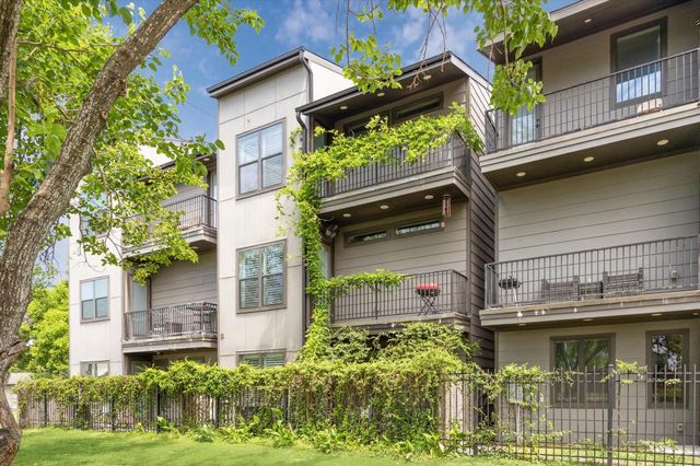 5121 Elysian Street, Houston, TX 77009