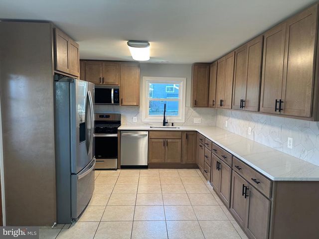 905 TASKFORCE DR, Fredericksburg, VA 22407