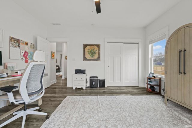 542 E Lucy Lane, Ellettsville, IN 47429