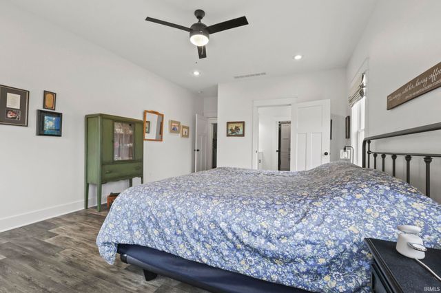 542 E Lucy Lane, Ellettsville, IN 47429