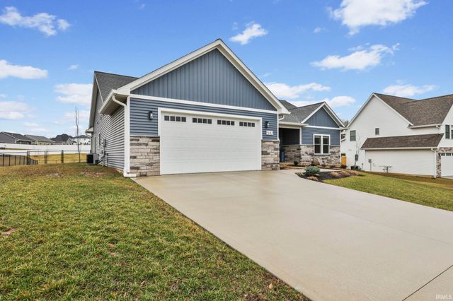 542 E Lucy Lane, Ellettsville, IN 47429