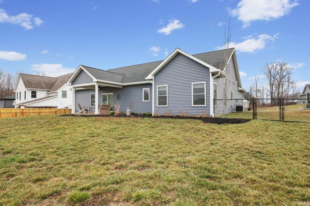 542 E Lucy Lane, Ellettsville, IN 47429