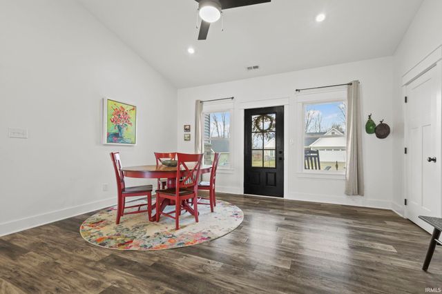 542 E Lucy Lane, Ellettsville, IN 47429