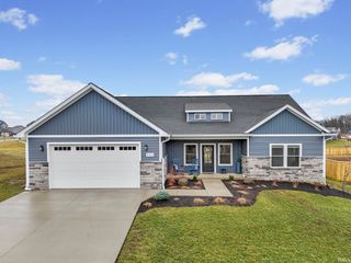 542 E Lucy Lane, Ellettsville, IN 47429