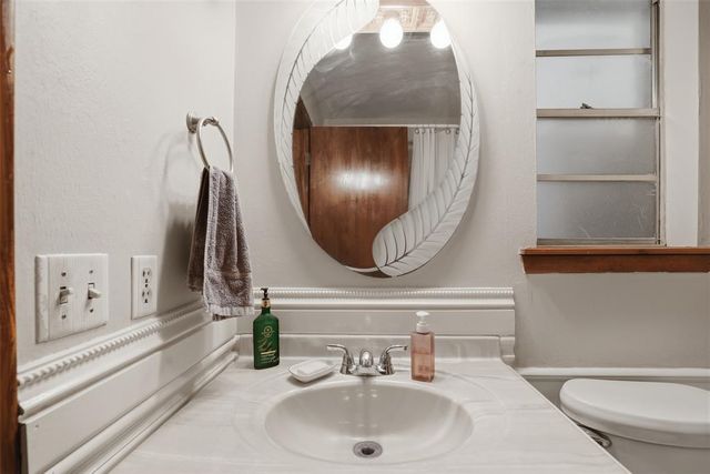 3719 Bella Vista Drive, Midwest City, OK 73110