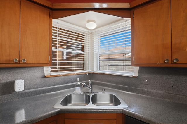 3719 Bella Vista Drive, Midwest City, OK 73110