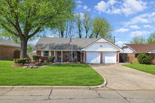 3719 Bella Vista Drive, Midwest City, OK 73110