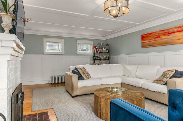 121 Whipple Road, Kittery, ME 03904