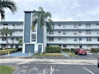 7664 NW 18th St 204, Margate, FL 33063